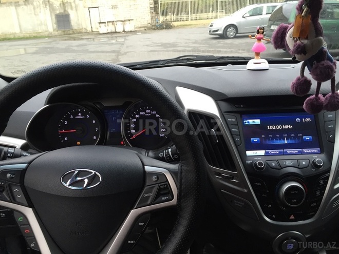 Hyundai Veloster 2011, 80,000 km - 1.6 л - Bakı