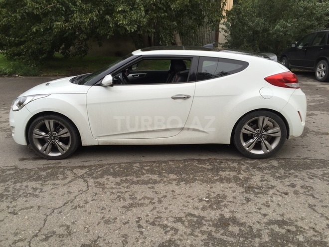 Hyundai Veloster 2011, 80,000 km - 1.6 л - Bakı