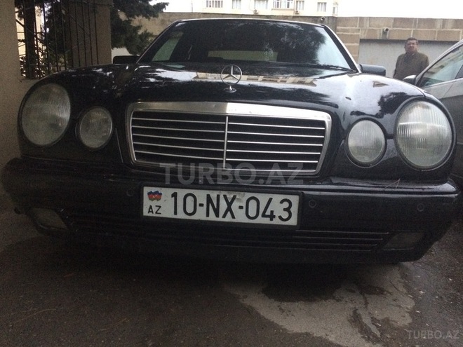 Mercedes E 220 1996, 367,000 km - 2.2 l - Bakı