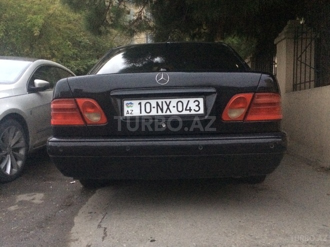 Mercedes E 220 1996, 367,000 km - 2.2 l - Bakı
