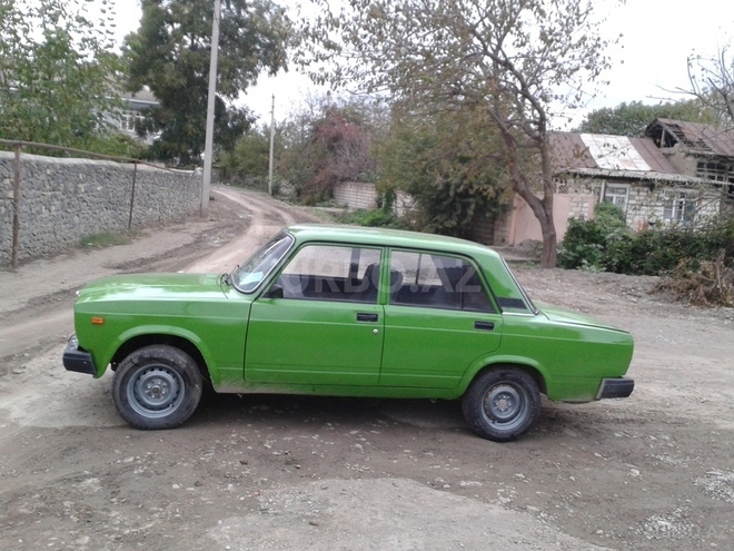 LADA (VAZ) 2107 1983, 280,000 km - 1.3 l - Bakı
