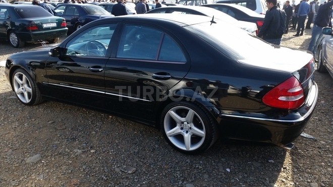 Mercedes E 320 2002, 246,000 km - 3.2 l - Gəncə