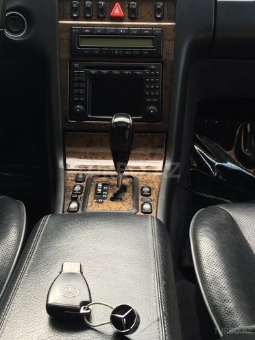 Mercedes E 320 2001, 161,000 km - 3.2 l - Bakı