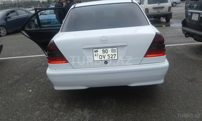 Mercedes C 200 1997, 157,000 km - 2.0 л - Bakı