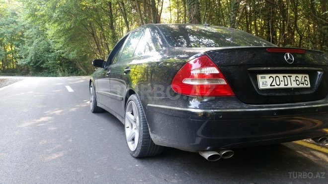 Mercedes E 320 2002, 246,000 km - 3.2 l - Gəncə