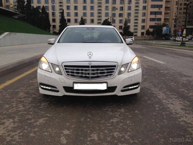 Mercedes E 200 2012, 45,000 km - 2.0 l - Bakı