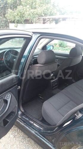 BMW 520 1999, 400,000 km - 2.0 л - Gədəbəy