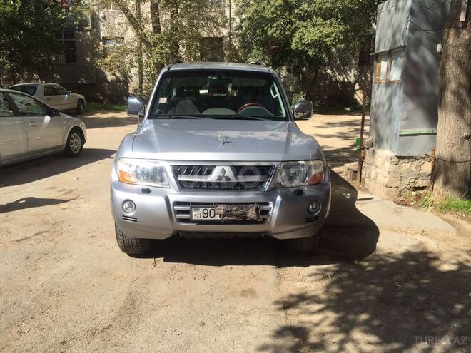Mitsubishi Pajero 2006, 168,000 km - 3.2 l - Bakı