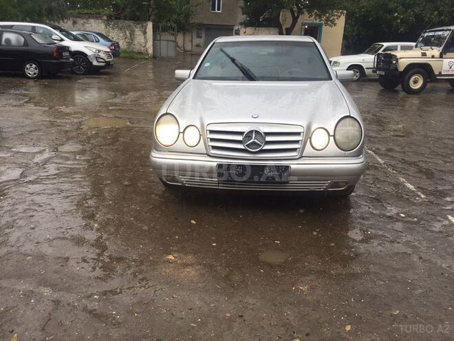 Mercedes E 230 1996, 250,000 km - 2.3 l - Bakı