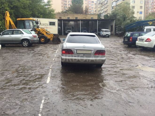 Mercedes E 230 1996, 250,000 km - 2.3 l - Bakı