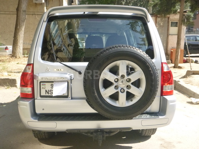 Mitsubishi Pajero 2006, 168,000 km - 3.2 l - Bakı