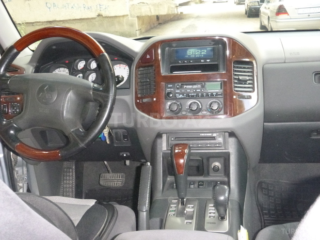 Mitsubishi Pajero 2006, 168,000 km - 3.2 l - Bakı
