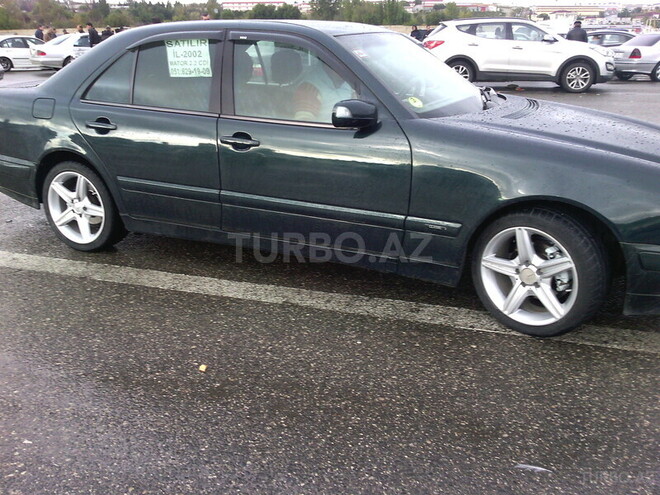 Mercedes E 220 2002, 285,000 km - 2.2 l - Bakı
