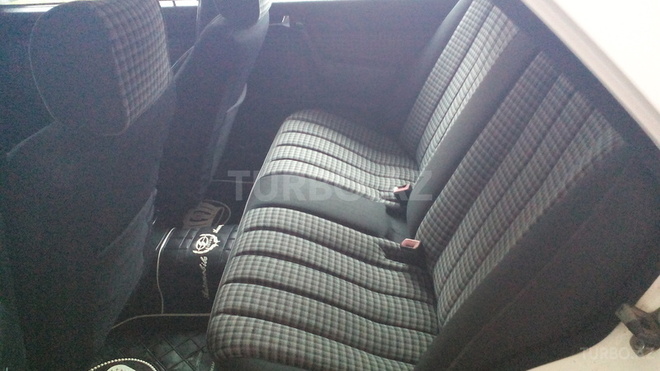 Mercedes 190 1992, 418,634 km - 2.0 l - Bakı
