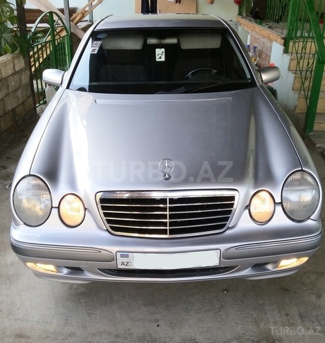 Mercedes E 220 2000, 345,648 km - 2.2 l - Xırdalan
