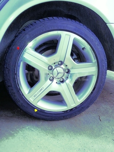 Mercedes E 220 2000, 345,648 km - 2.2 l - Xırdalan