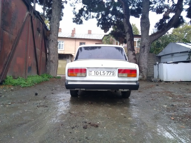 LADA (VAZ) 2107 2003, 290,000 km - 1.6 л - Gəncə