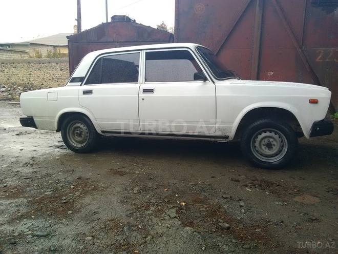 LADA (VAZ) 2107 2003, 290,000 km - 1.6 л - Gəncə