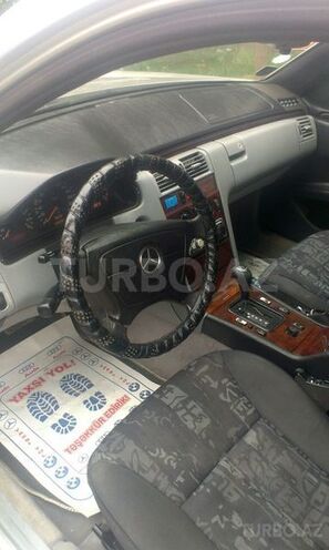 Mercedes E 200 1996, 302,000 km - 2.0 л - Gəncə