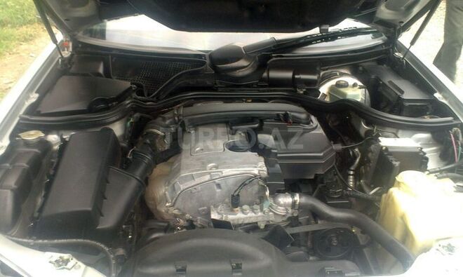 Mercedes E 200 1996, 302,000 km - 2.0 л - Gəncə
