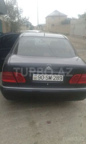 Mercedes E 230 1996, 290,000 km - 2.0 l - Sumqayıt