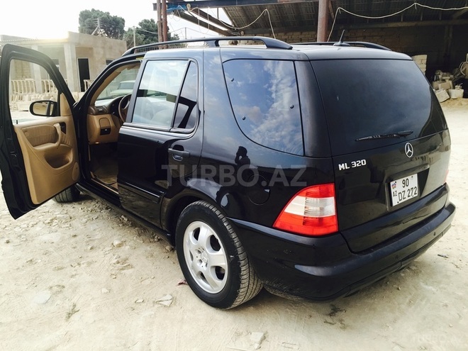 Mercedes ML 320 2002, 250,000 km - 3.2 l - Bakı