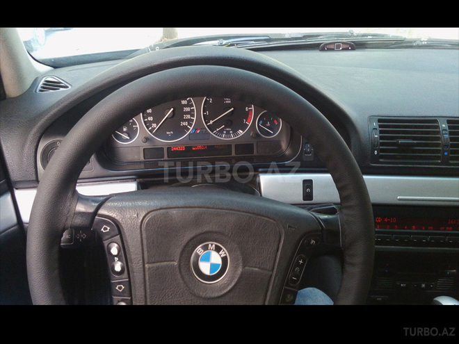 BMW 528 1996, 250,000 km - 2.8 l - Bakı