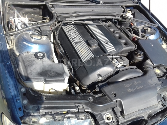BMW 320 2001, 163,000 km - 2.2 л - Bakı