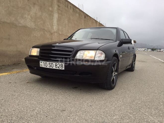 Mercedes C 240 1998, 290,000 km - 2.4 l - Bakı