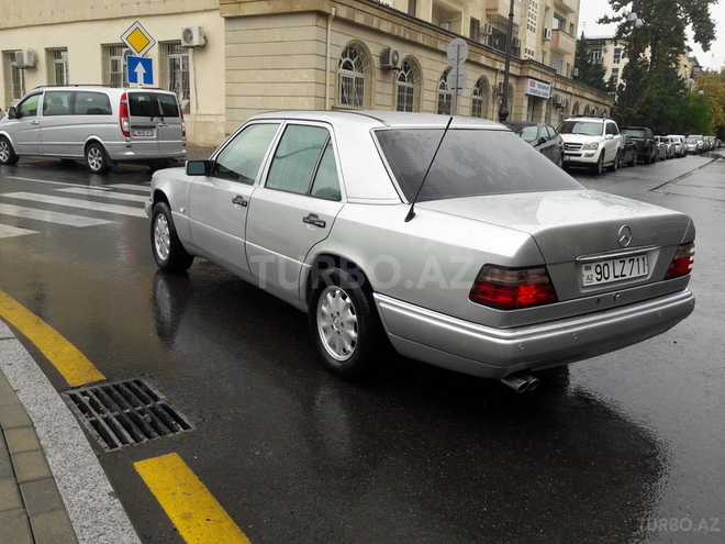 Mercedes E 280 1995, 340,000 km - 2.8 l - Bakı