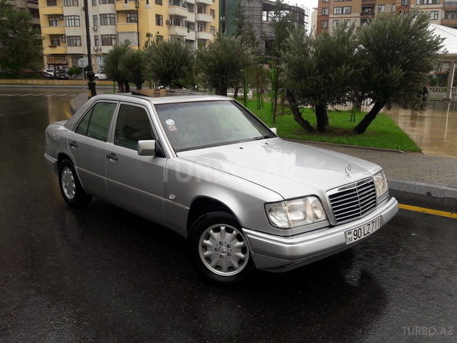 Mercedes E 280 1995, 340,000 km - 2.8 l - Bakı
