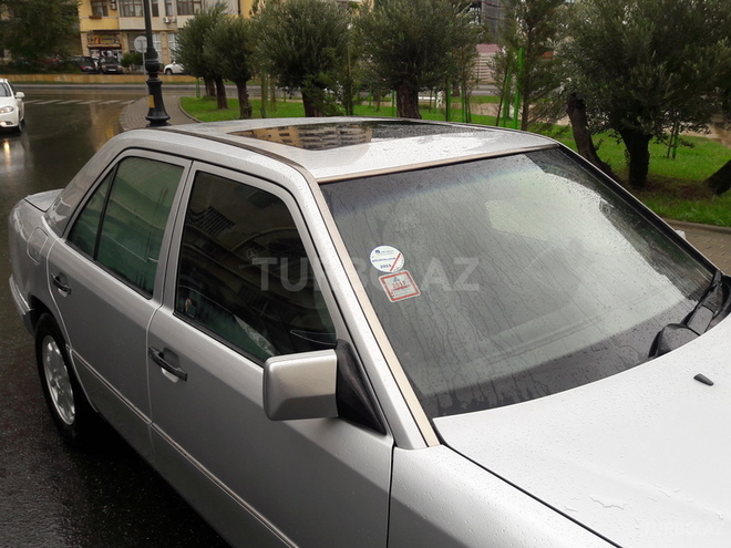 Mercedes E 280 1995, 340,000 km - 2.8 l - Bakı