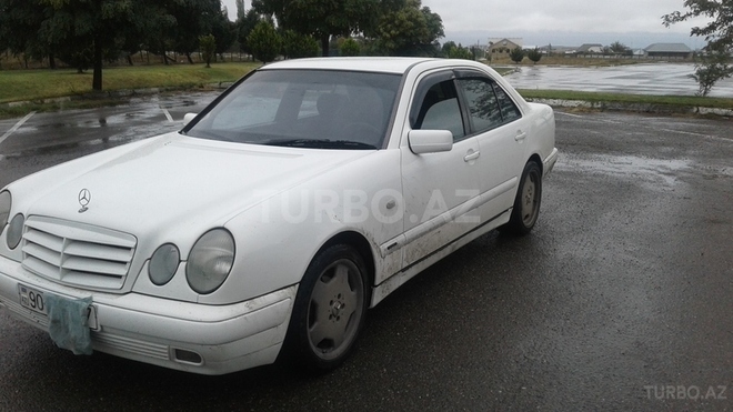 Mercedes E 230 1997, 230,000 km - 2.3 l - Şəmkir
