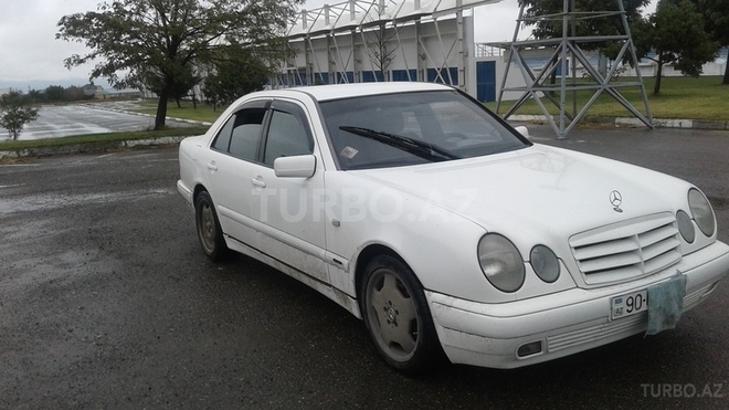 Mercedes E 230 1997, 230,000 km - 2.3 l - Şəmkir
