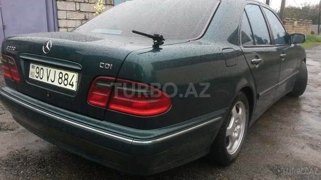 Mercedes E 220 2000, 245,000 km - 2.2 l - Lənkəran