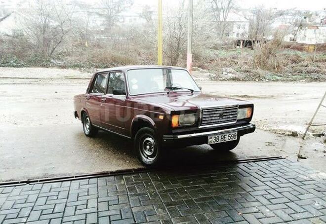 LADA (VAZ) 2107 2007, 76,000 km - 1.6 l - Qusar