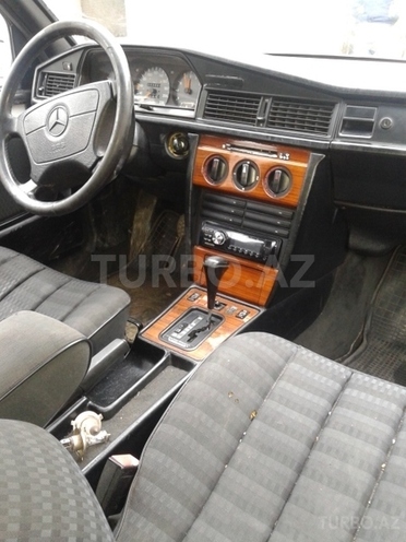 Mercedes 190 1992, 170,000 km - 1.8 l - Bakı