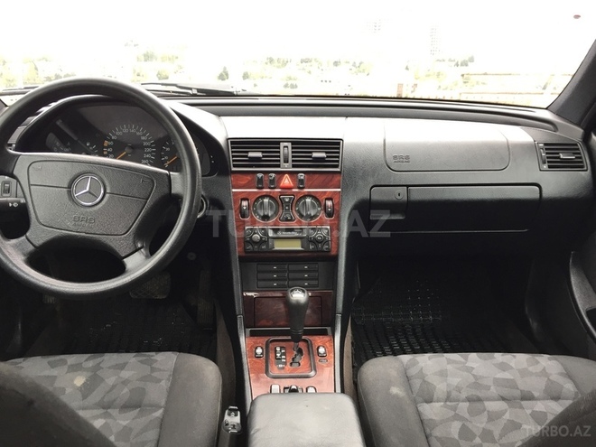 Mercedes C 240 1999, 260,000 km - 2.4 l - Bakı