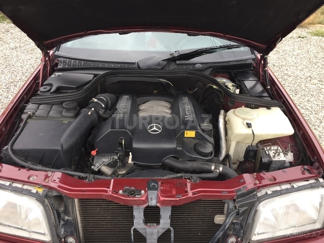 Mercedes C 240 1999, 260,000 km - 2.4 l - Bakı