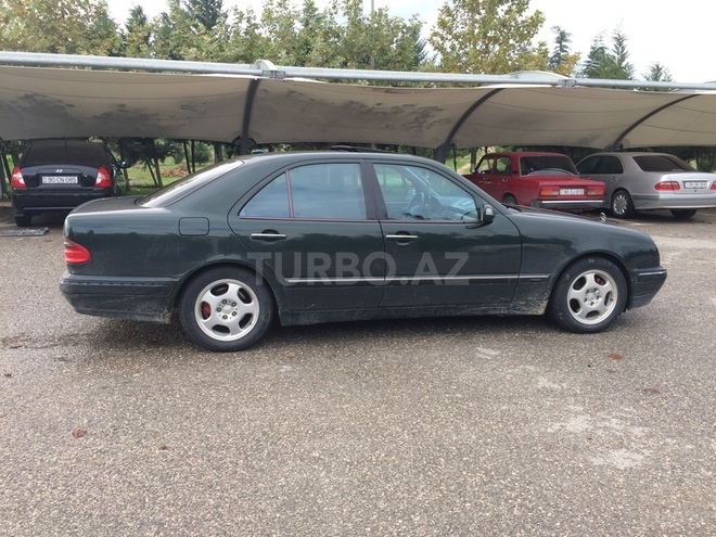 Mercedes E 270 2000, 2,052,000 km - 2.7 l - Bakı