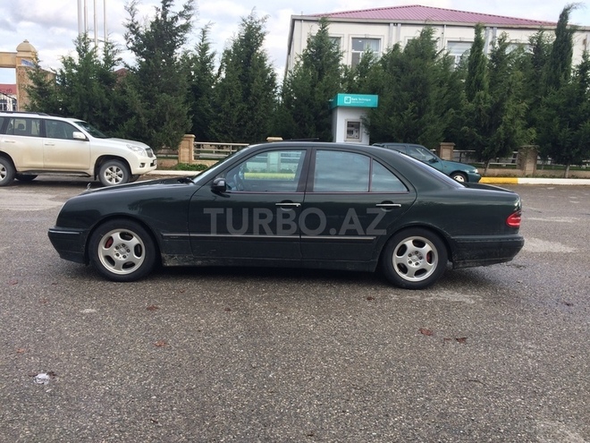 Mercedes E 270 2000, 2,052,000 km - 2.7 l - Bakı