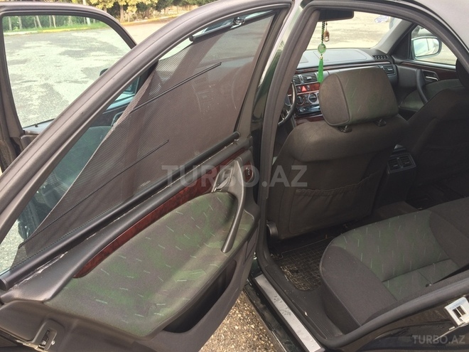 Mercedes E 270 2000, 2,052,000 km - 2.7 l - Bakı