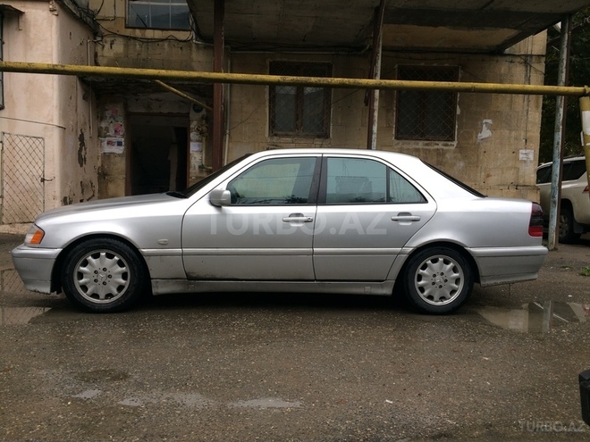 Mercedes C 180 1999, 139,500 km - 1.8 l - Bakı