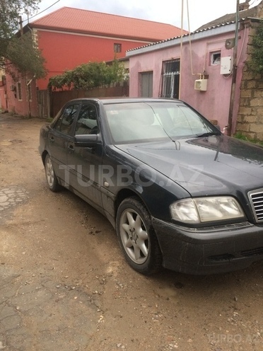Mercedes C 220 2000, 250,000 km - 2.2 l - Bakı