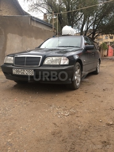 Mercedes C 220 2000, 250,000 km - 2.2 l - Bakı