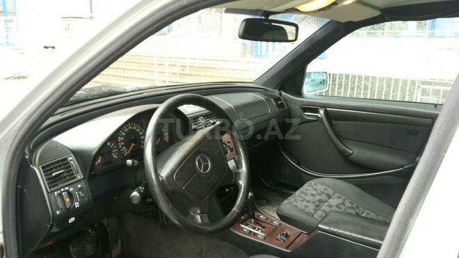 Mercedes C 180 2000, 198,000 km - 1.8 l - Bakı