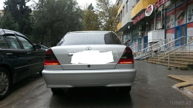 Mercedes C 180 2000, 198,000 km - 1.8 l - Bakı