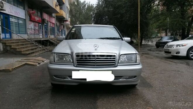 Mercedes C 180 2000, 198,000 km - 1.8 l - Bakı