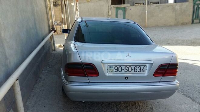 Mercedes E 300 1997, 460,000 km - 0.3 l - Bakı