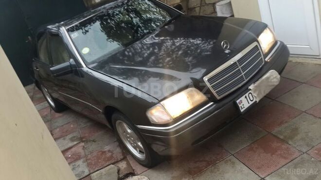 Mercedes C 180 1995, 337,000 km - 1.8 l - Bakı